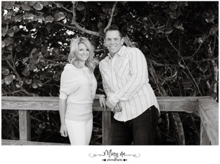 Illustration for article titled With Zero Redeeming News Value, Here Are Some Glamour Shots Of Logan Morrison (And Ladyfriend)
